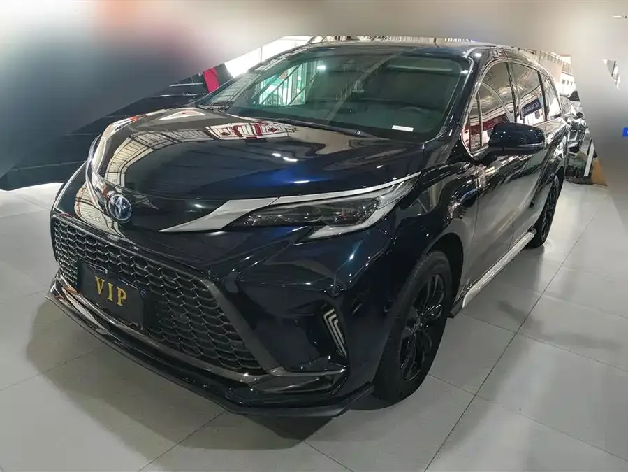 Toyota Granvia 2023