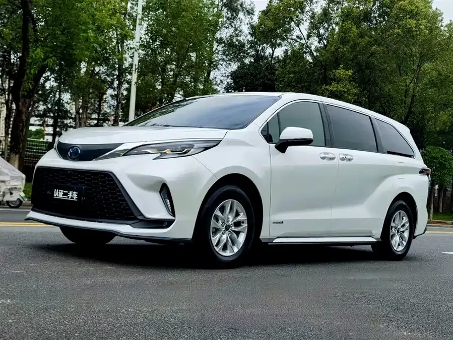 Toyota Granvia 2024