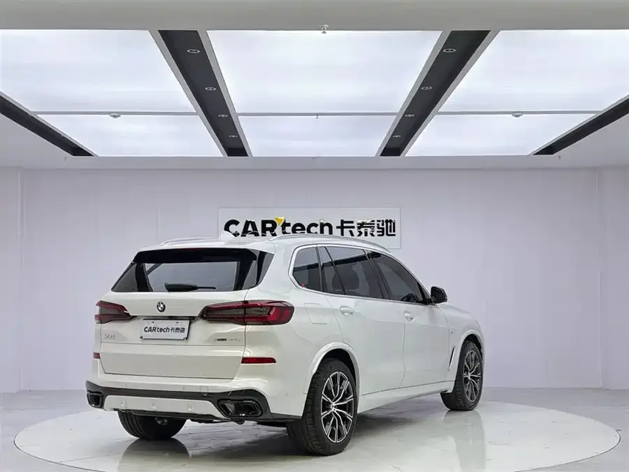 BMW X5 2022 facelift xDrive 30Li Exclusive M Sport Package 2024 — миниатюра 2