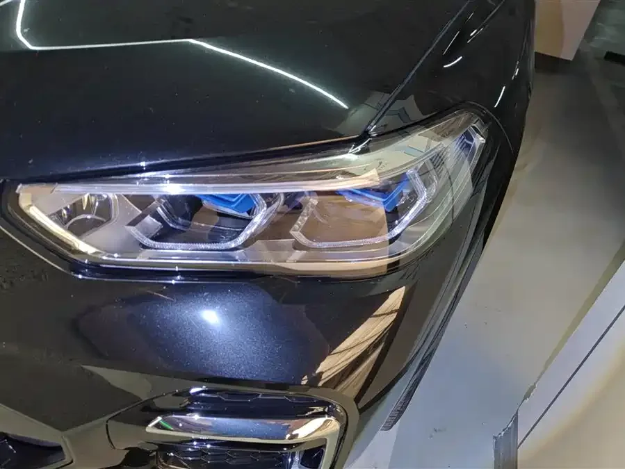 BMW X5 2022 xDrive 30Li Exclusive M Sport Package 2022 — миниатюра 2