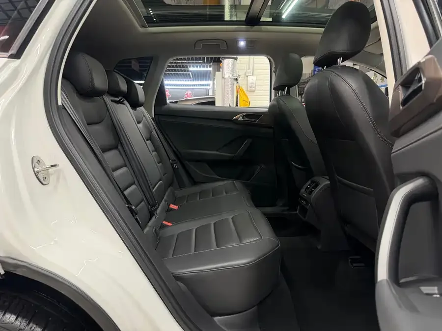 Volkswagen Tiguan (Tharu) Tuyue 2022 280TSI 2WD Luxury Edition 2022 — миниатюра 5