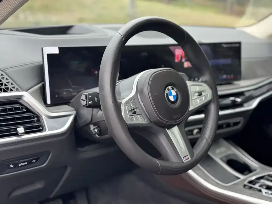 BMW X5 2023 xDrive 30Li Exclusive M Sport Night Edition 2024 — миниатюра 4