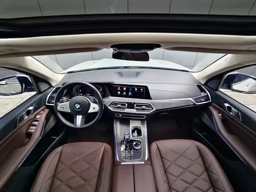 BMW X5 2022 facelift xDrive 30Li M Sport package 2023 — миниатюра 5