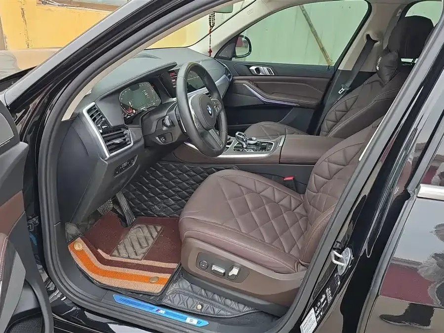 BMW X5 2022 facelift xDrive 30Li M Sport package 2023 — миниатюра 3
