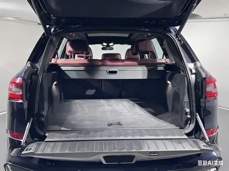 BMW X5 2022 facelift xDrive 40Li Exclusive M Sport Package 2023 — миниатюра 5
