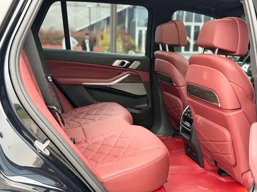 BMW X5 2022 facelift xDrive 40Li Exclusive M Sport Package 2023 — миниатюра 3
