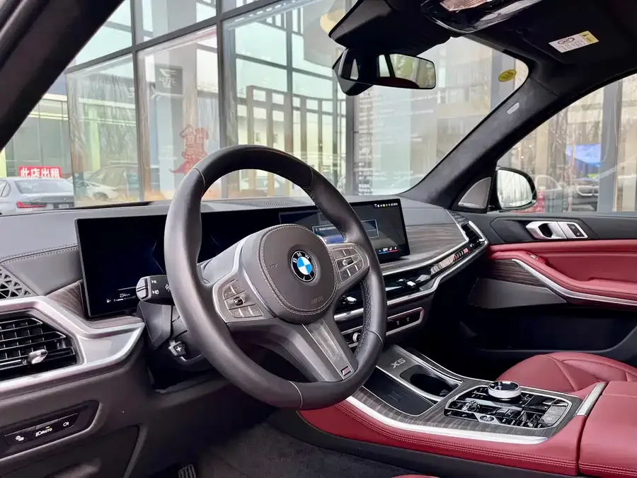 BMW X5 2025 xDrive 40Li M Sport Night Edition 2025 — миниатюра 5