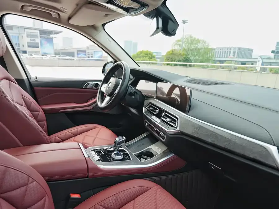 BMW X5 2022 xDrive 30Li Exclusive M Sport Package 2023 — миниатюра 3