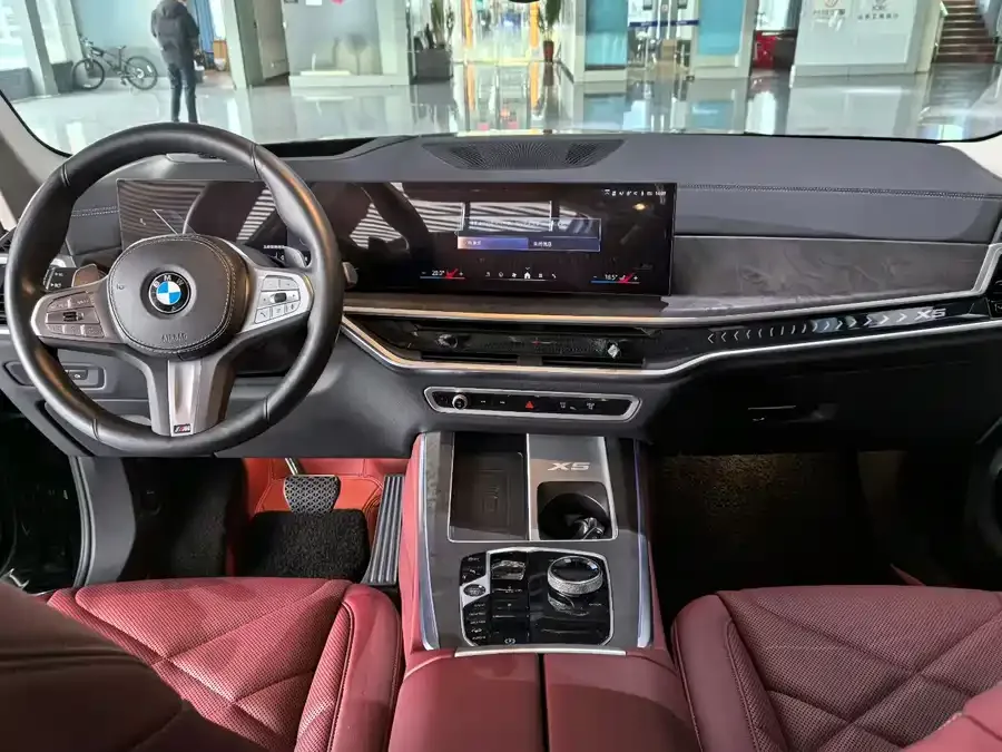 BMW X5 2023 xDrive 30Li Exclusive M Sport Night Edition 2024 — миниатюра 2