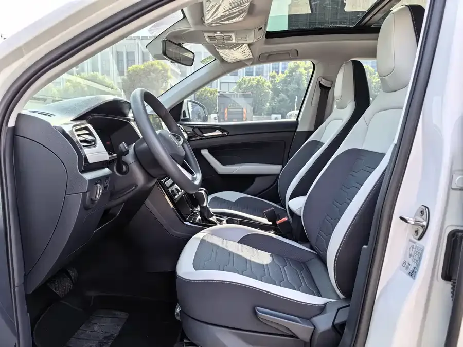 Volkswagen Tiguan (Tharu) Tuyue 2025 New 300TSI Sharp Edition 2025 — миниатюра 3