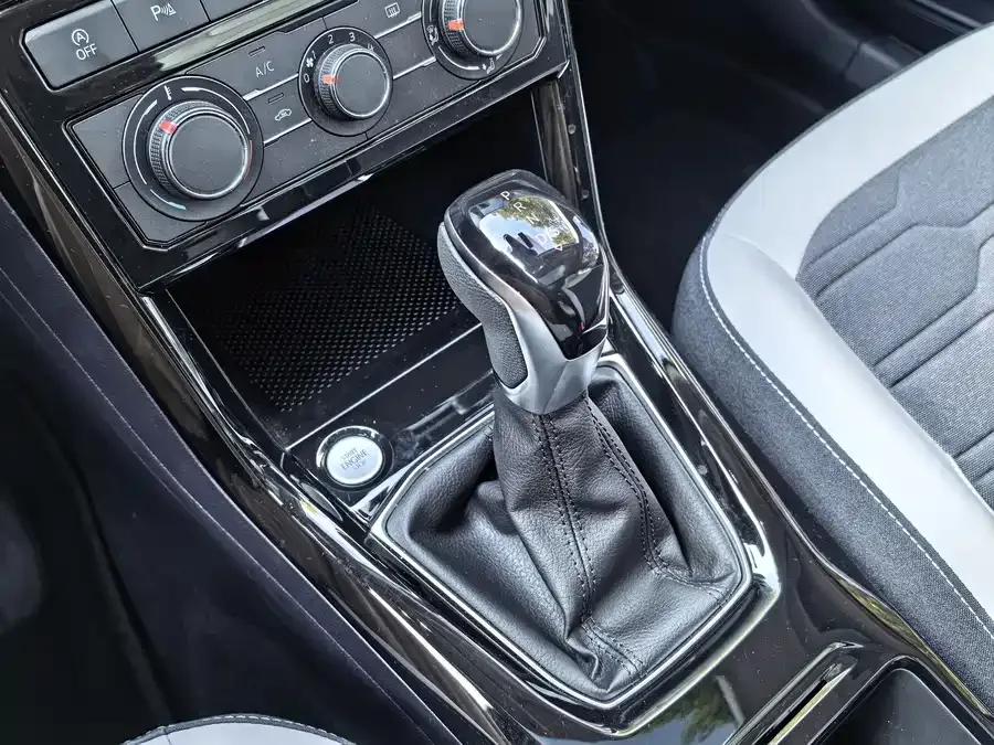 Volkswagen Tiguan (Tharu) Tuyue 2025 New 300TSI Sharp Edition 2025 — миниатюра 5