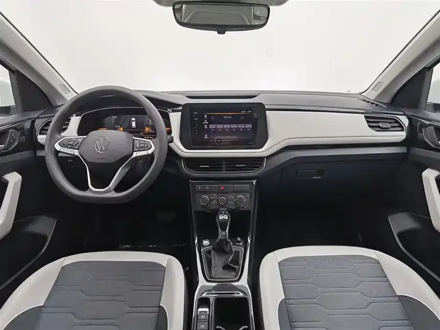 Volkswagen Tiguan (Tharu) 2026 Tiguan 300TSI Sharp Edition 2026 — миниатюра 2