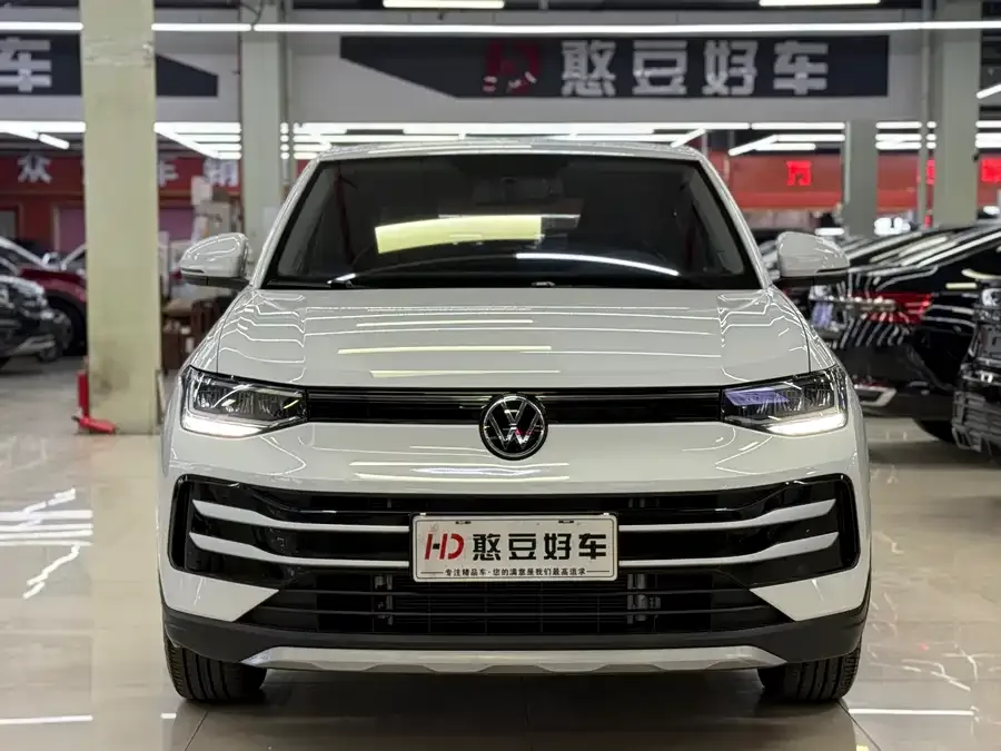 Volkswagen Tiguan (Tharu) Tuyue 2025 New 1.5L Ruijin Edition 2025 — миниатюра 5