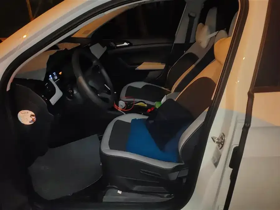 Volkswagen Tiguan (Tharu) Tuyue 2025 New 1.5L Ruijin Edition 2025 — миниатюра 3