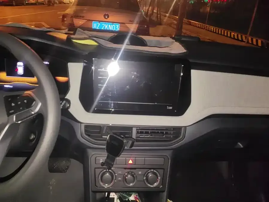 Volkswagen Tiguan (Tharu) Tuyue 2025 New 1.5L Ruijin Edition 2025 — миниатюра 4