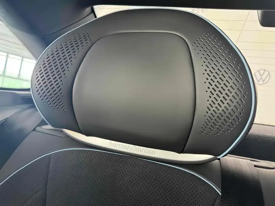 Volkswagen Passat 2026 Passat Pro 380TSI Starry Dragon Edition 2026 — миниатюра 4