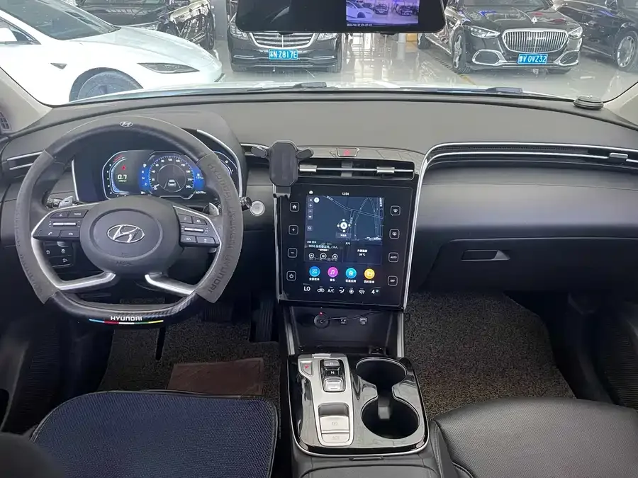 Hyundai tucson l Tucson 2023 Tucson L 1.5T Automatic 2WD DLX Luxury Edition 2023 — миниатюра 3
