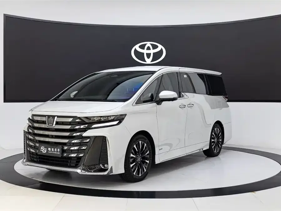 Toyota Crown Vellfire 2024