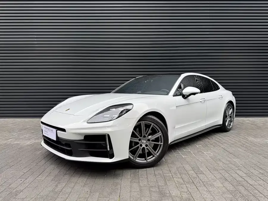 Porsche Panamera 2025