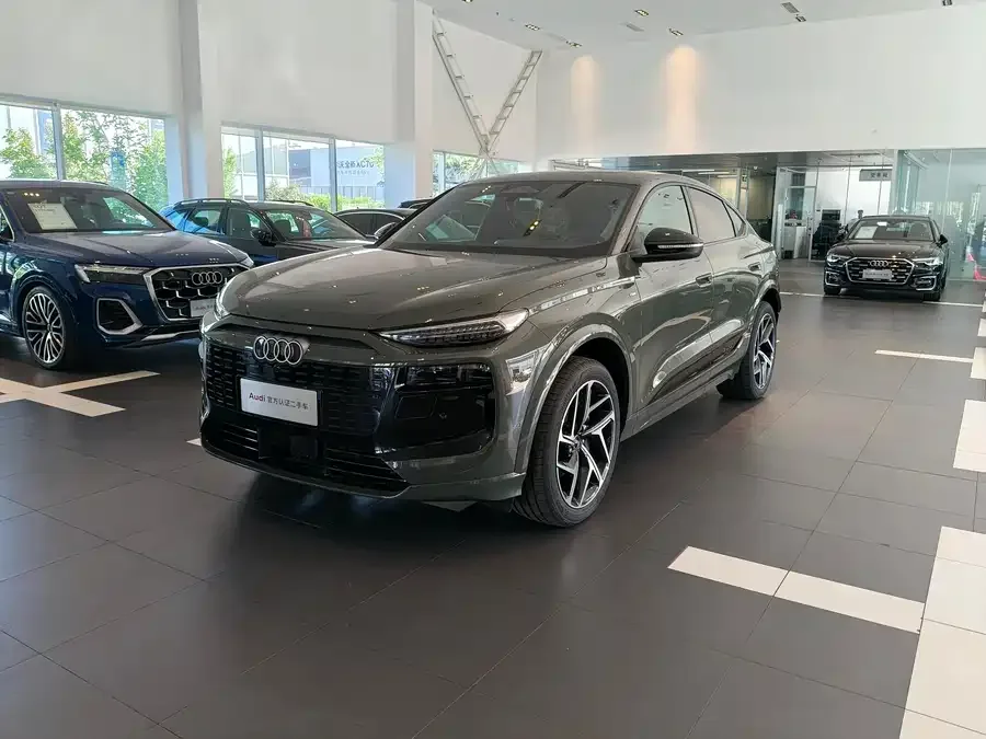 Audi Q6L Sportback e-tron 2026