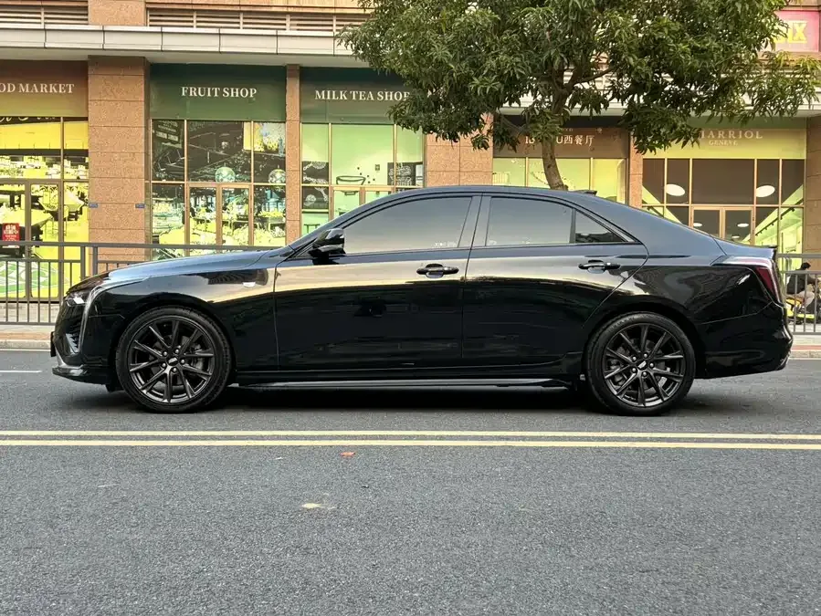 Cadillac CT4 2022 28T Premium Model 2022 — миниатюра 3