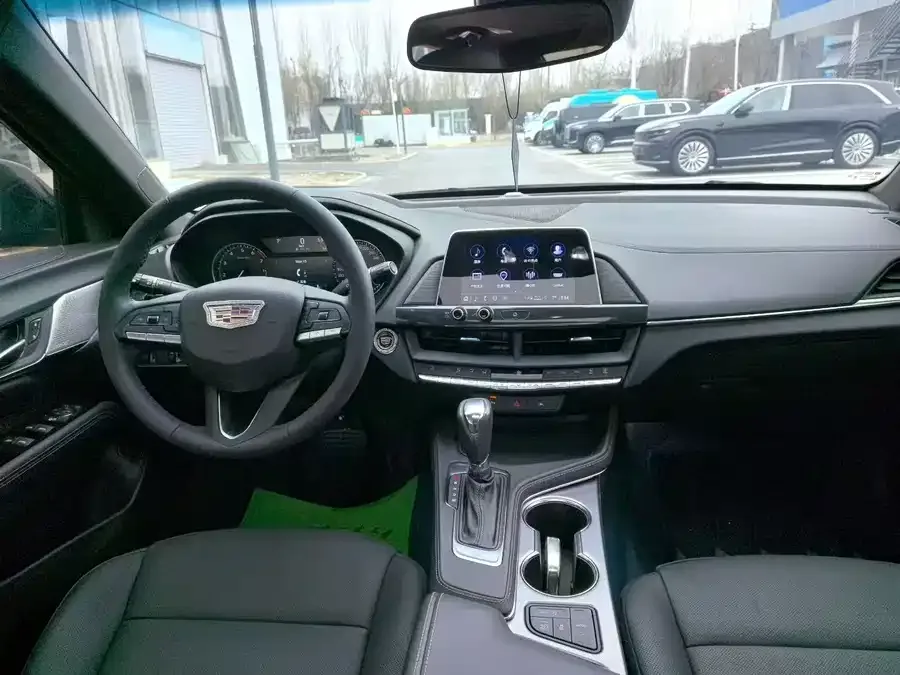 Cadillac CT4 2023 25T Luxury Edition 2024 — миниатюра 2