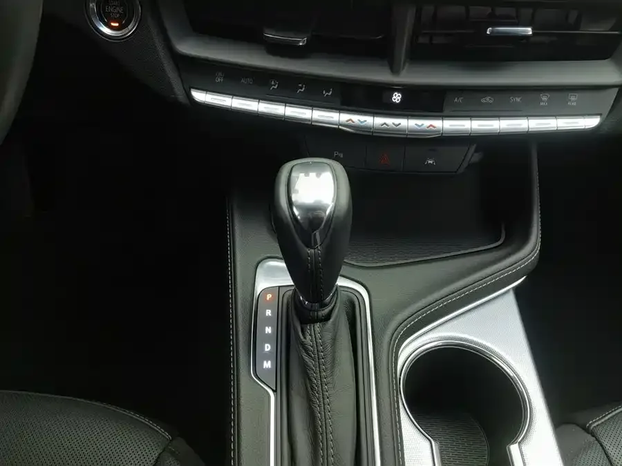 Cadillac CT4 2023 25T Luxury Edition 2024 — миниатюра 4