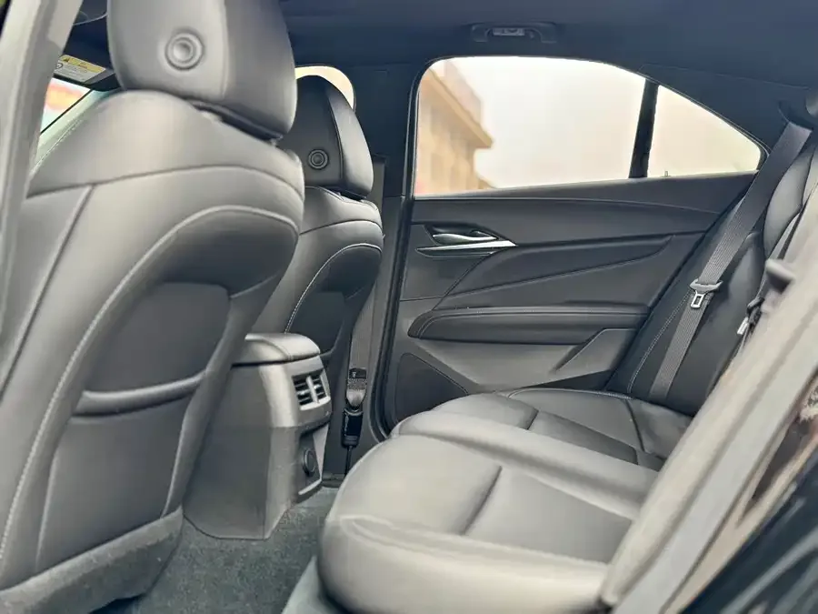 Cadillac CT4 2023 25T Fashion Edition 2023 — миниатюра 2