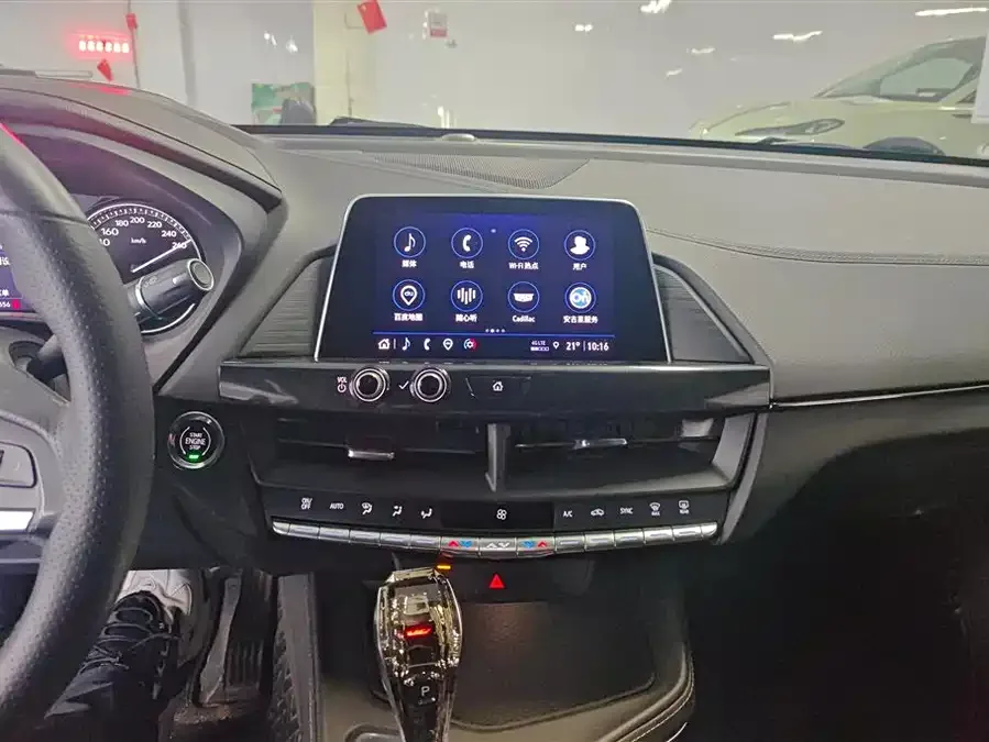 Cadillac CT4 2022 28T Premium Model 2022 — миниатюра 4
