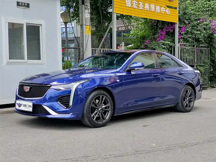 Cadillac CT4 2024