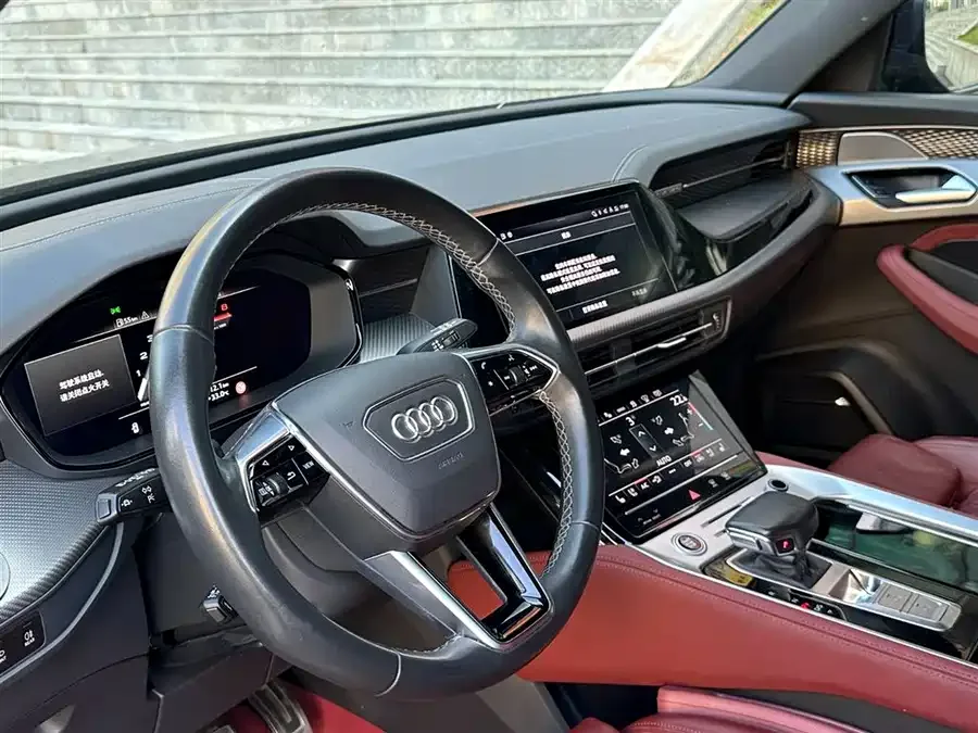 Audi Q6 2024 45 TFSI quattro Black Warrior Edition 7-seater 2024 — миниатюра 3