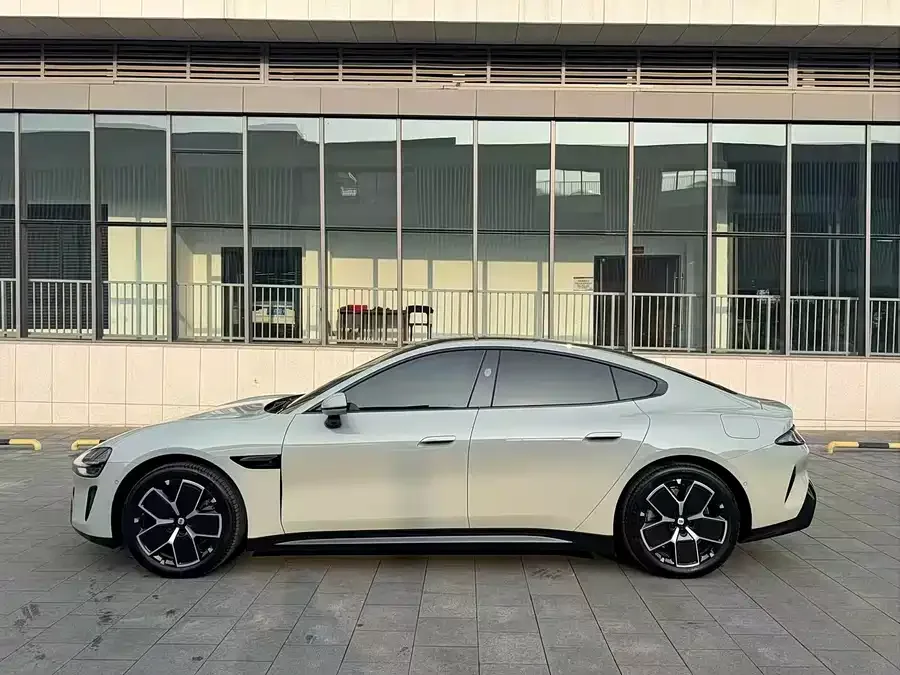 Xiaomi SU7 Xiaomi SU7 2024 rear-wheel drive long-range smart driving version 2024 — миниатюра 4