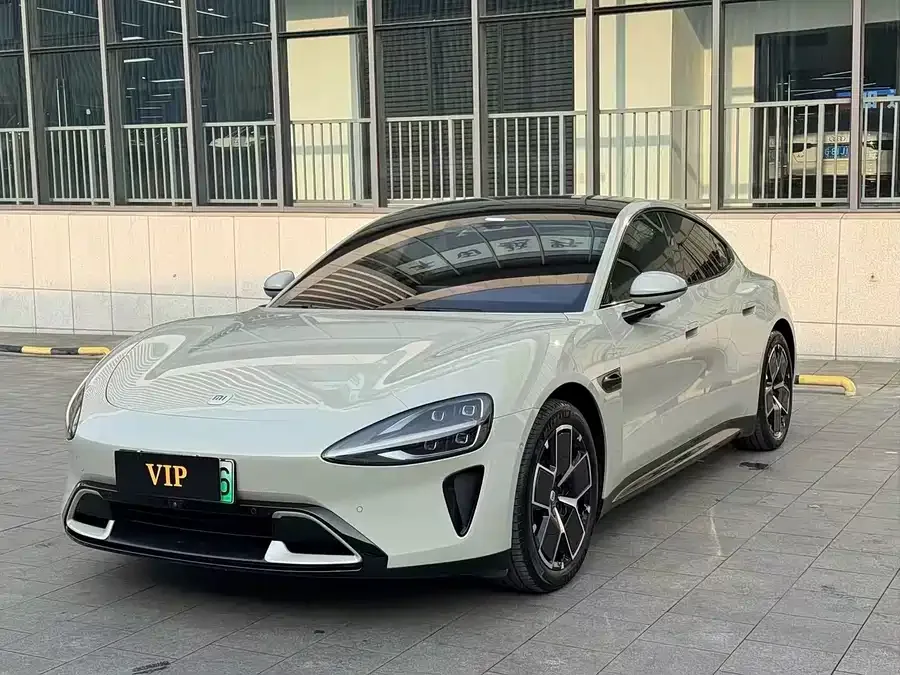 Xiaomi SU7 2024