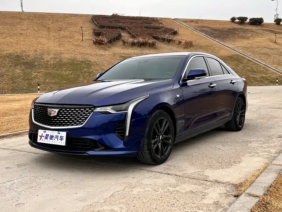 Cadillac CT4 2023