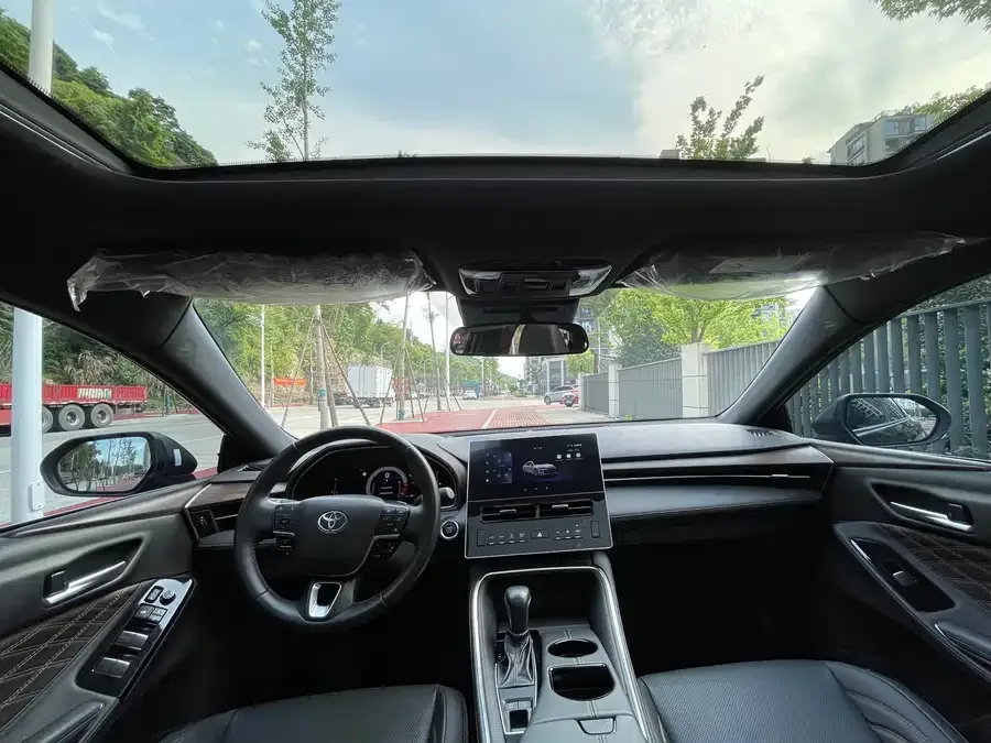Toyota Avalon Avalon 2024 2.0L Premium Edition 2024 — миниатюра 3