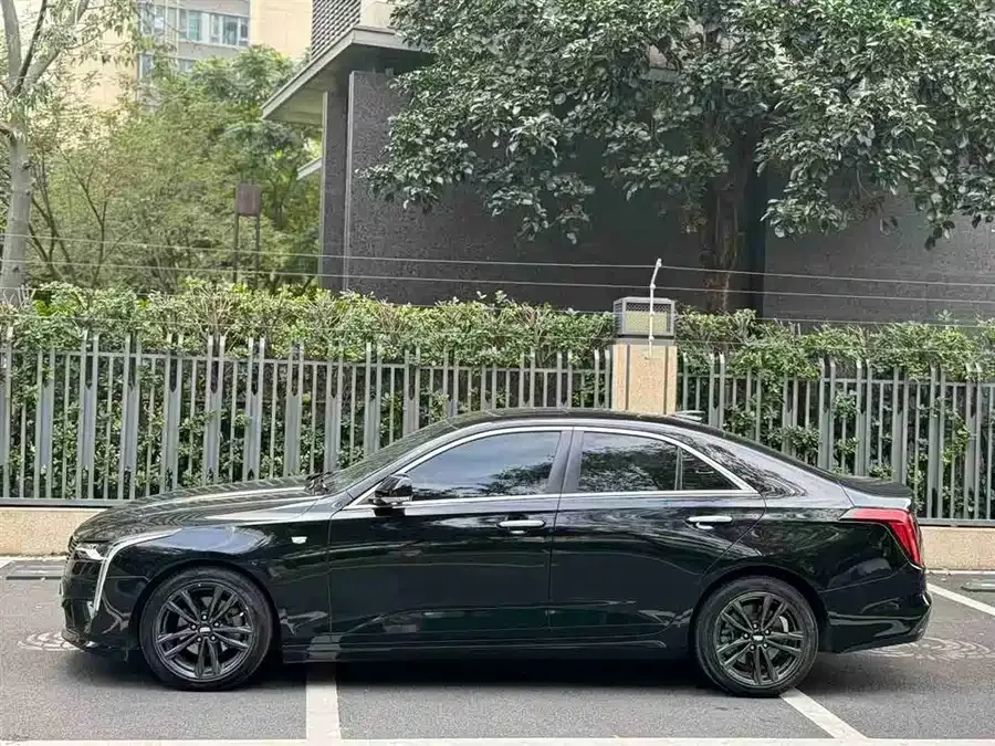 Cadillac CT4 2022 28T luxury model 2022 — миниатюра 4