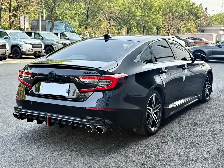 Honda Accord 2022 Accord 260TURBO Fantasy NightFlagship Edition 2022 — миниатюра 4