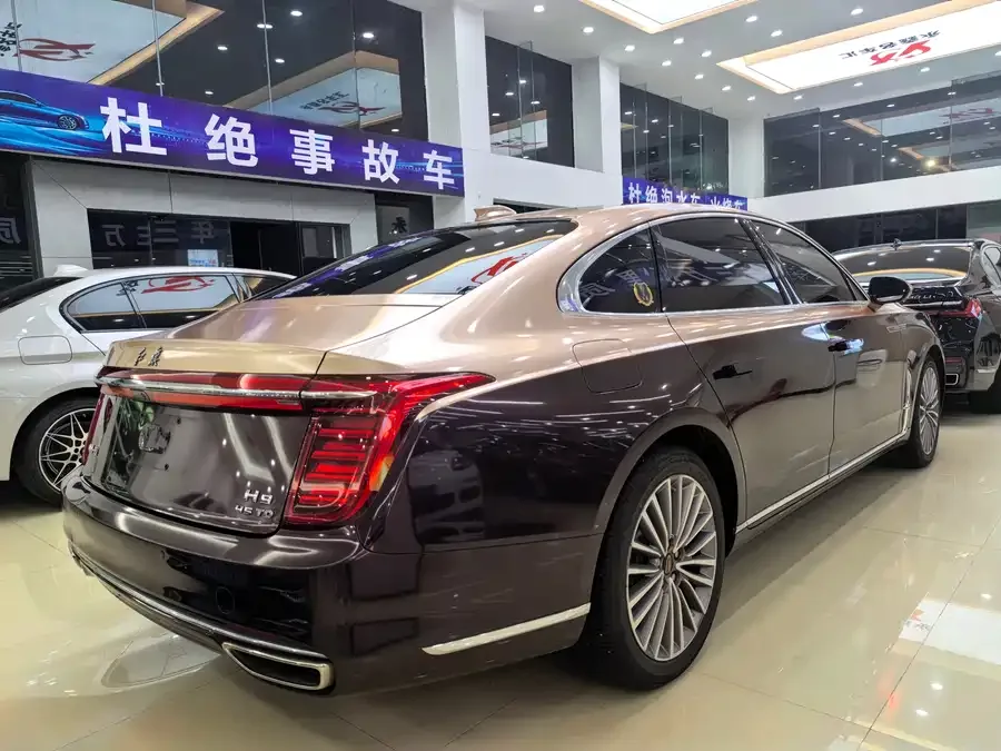 Hongqi H9 Hongqi H9 2022 2.0T Intelligent Connection Flagship Edition 2022 — миниатюра 2