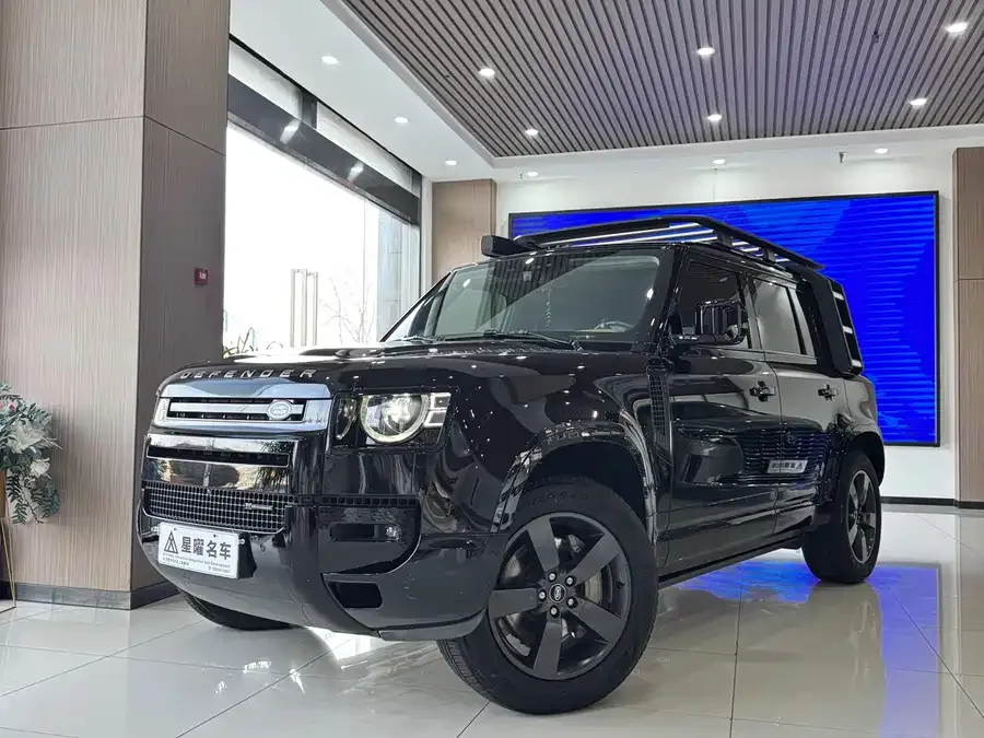 Land Rover guard 2022