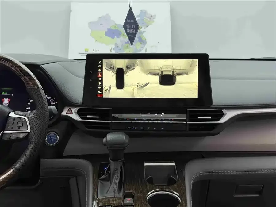 Toyota Sienna SIENNA 2021 2.5L Hybrid Comfort Edition 2022 — миниатюра 3