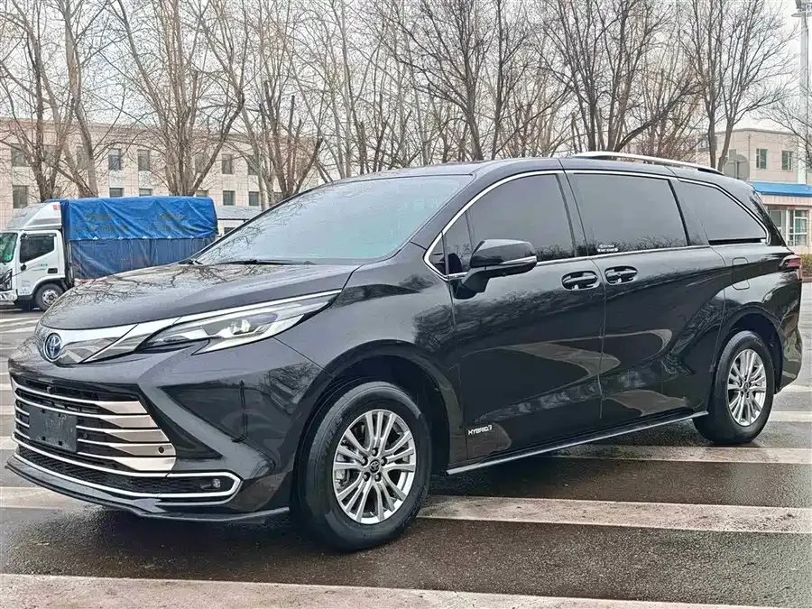 Toyota Sienna SIENNA 2021 2.5L Hybrid Comfort Edition 2022 — миниатюра 5