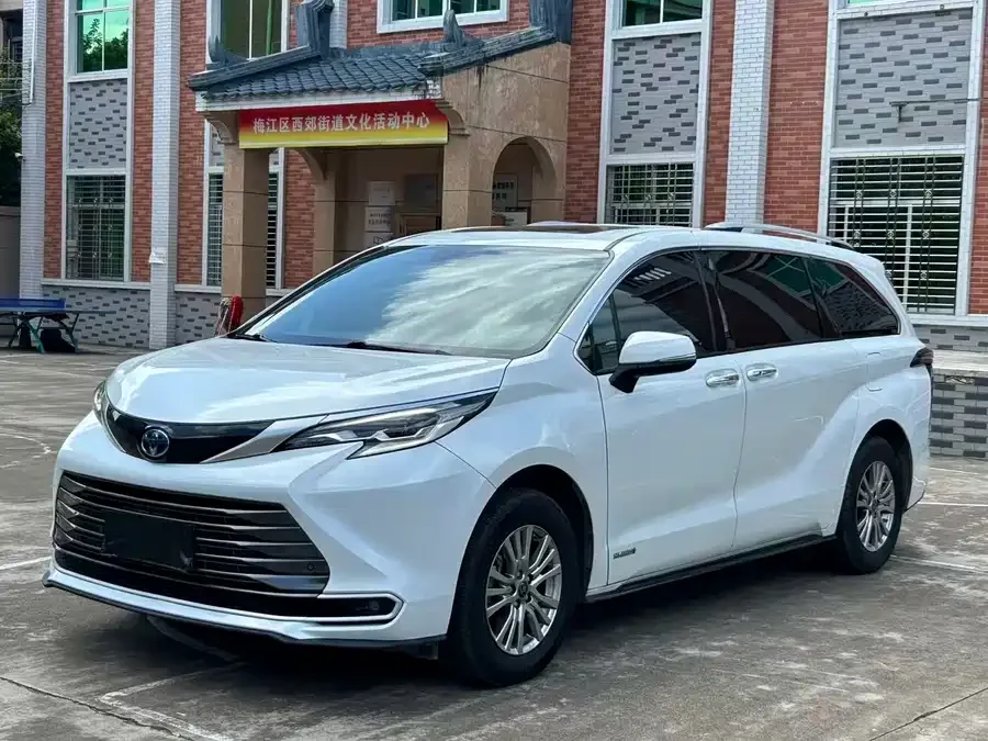Toyota Sienna 2022