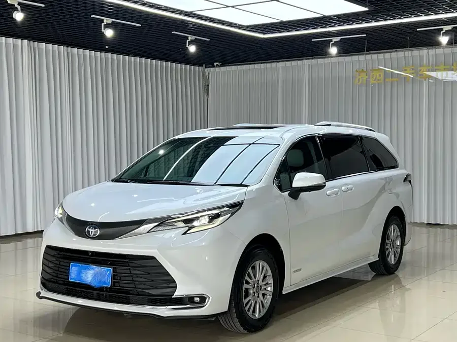 Toyota Sienna 2022