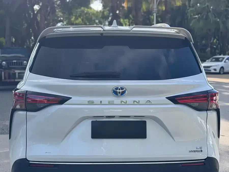 Toyota Sienna SIENNA 2023 2.5L Hybrid Comfort Edition 2023 — миниатюра 5