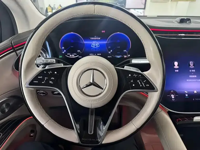 Mercedes-Benz Maybach EQS SUV Maybach EQS SUV 2024 EQS 680 Liyue Edition 2024 — миниатюра 2