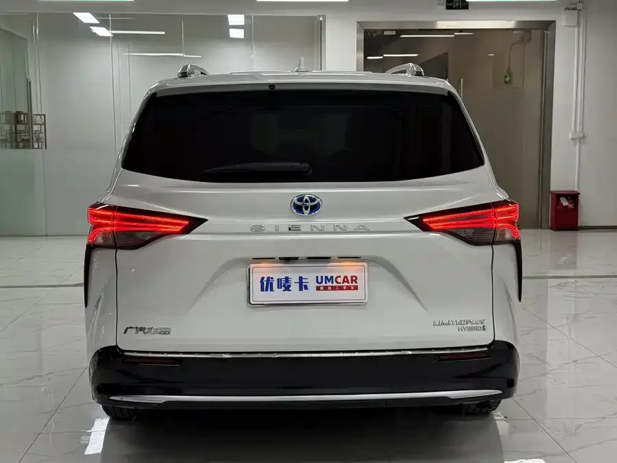 Toyota Sienna SIENNA 2021 2.5L Hybrid Supreme Edition 2022 — миниатюра 2