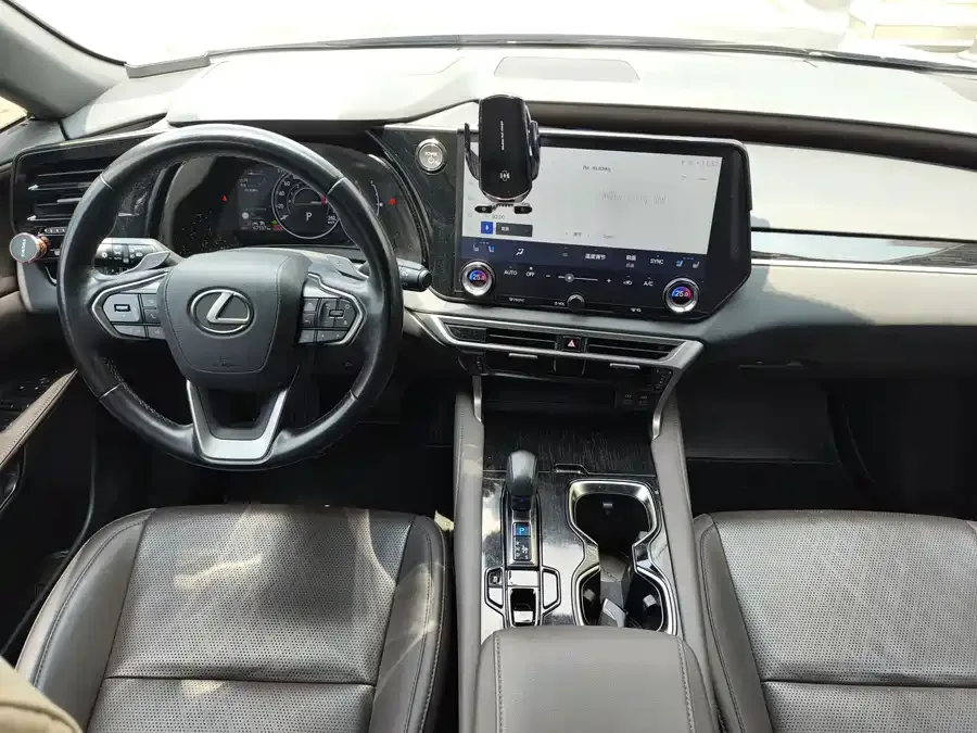 Lexus RX 2023 350h 4WD Pure Edition 2024 — миниатюра 5