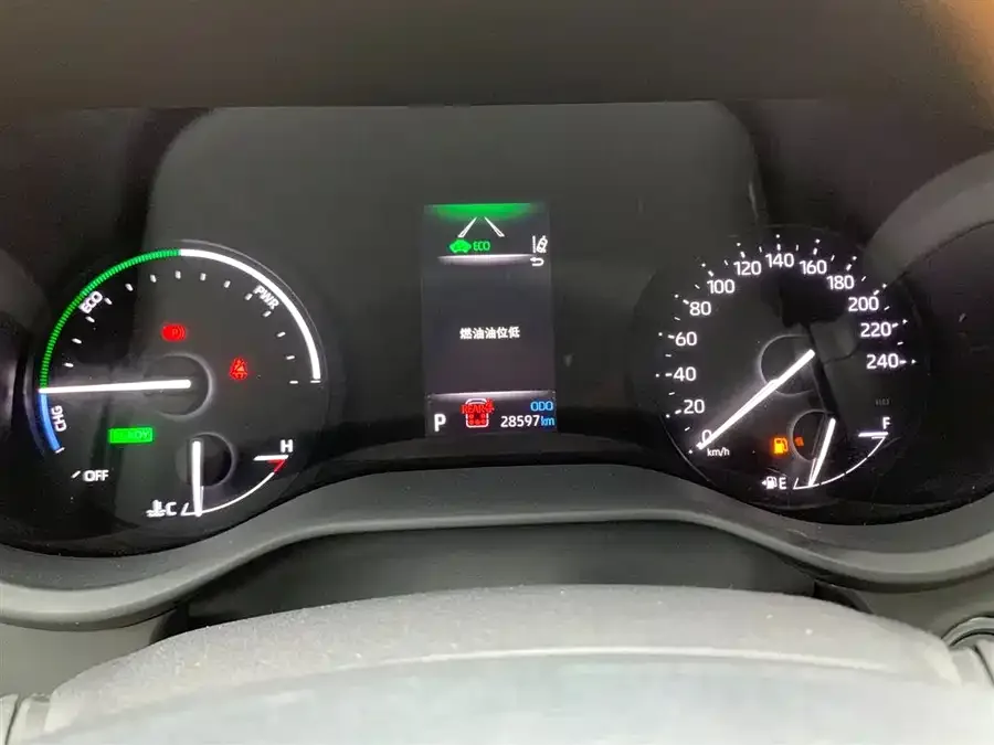 Toyota Sienna SIENNA 2024 2.5L Hybrid Comfort Edition 2025 — миниатюра 5