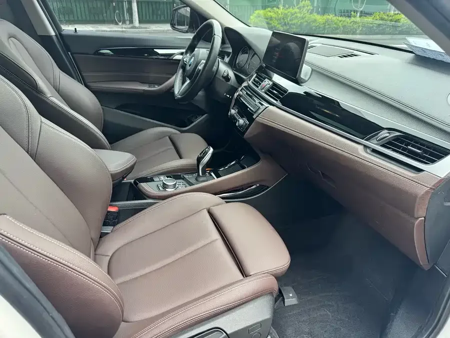 BMW X2 2022 sDrive25i M Sport Package 2022 — миниатюра 5