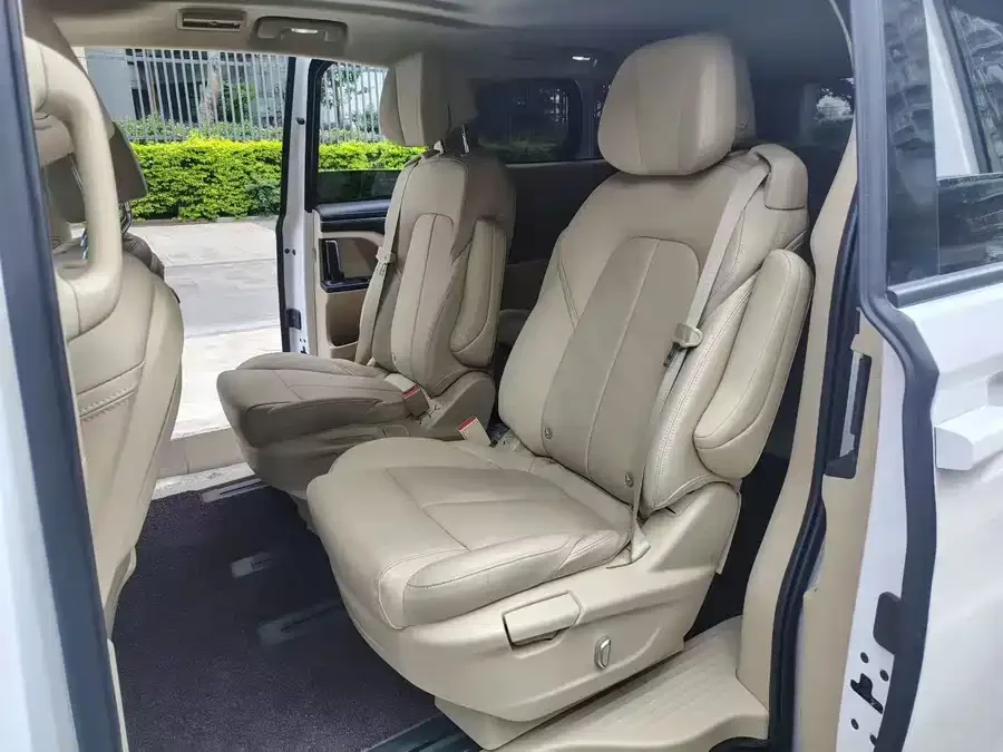 Buick GL8 2022 ES Lu Zun 653T Exclusive model 2022 — миниатюра 2